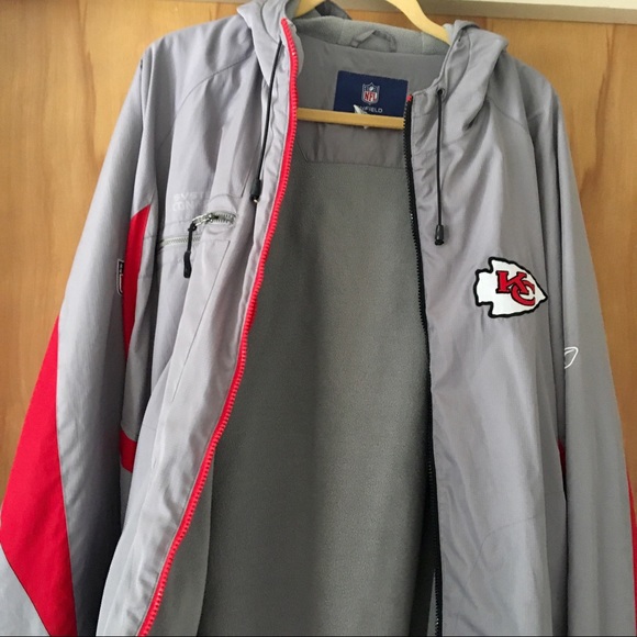 KC Chiefs Reebok On Field Jacket - Picture 3 of 5